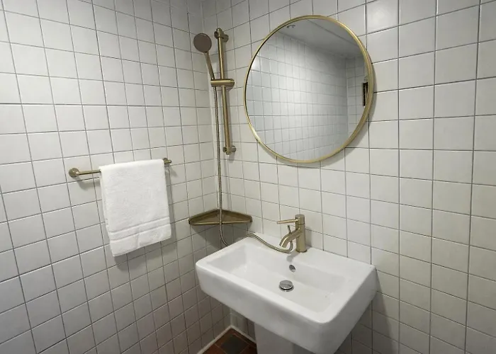 Hausda Private Bathroom Queen Picture Window * Seul